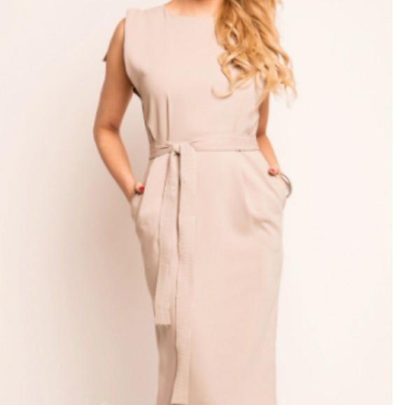Dress - Picture 1 of 2